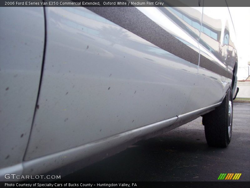 Oxford White / Medium Flint Grey 2006 Ford E Series Van E350 Commercial Extended