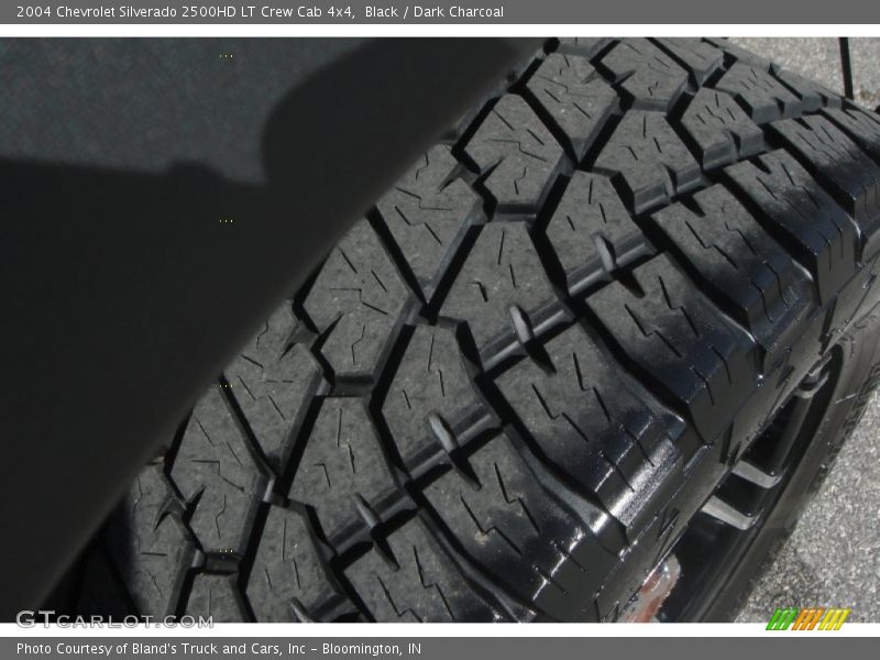 Black / Dark Charcoal 2004 Chevrolet Silverado 2500HD LT Crew Cab 4x4