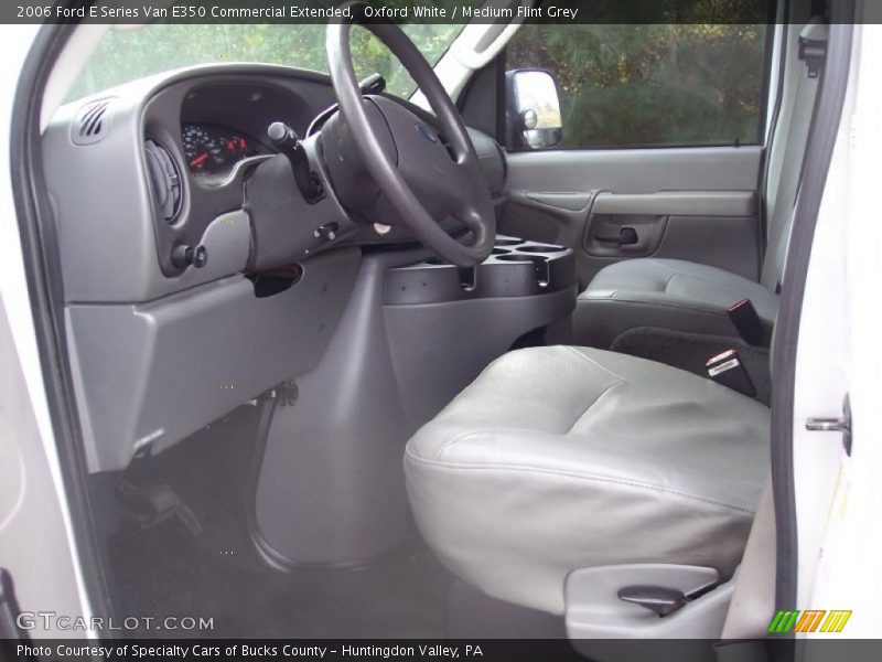Oxford White / Medium Flint Grey 2006 Ford E Series Van E350 Commercial Extended