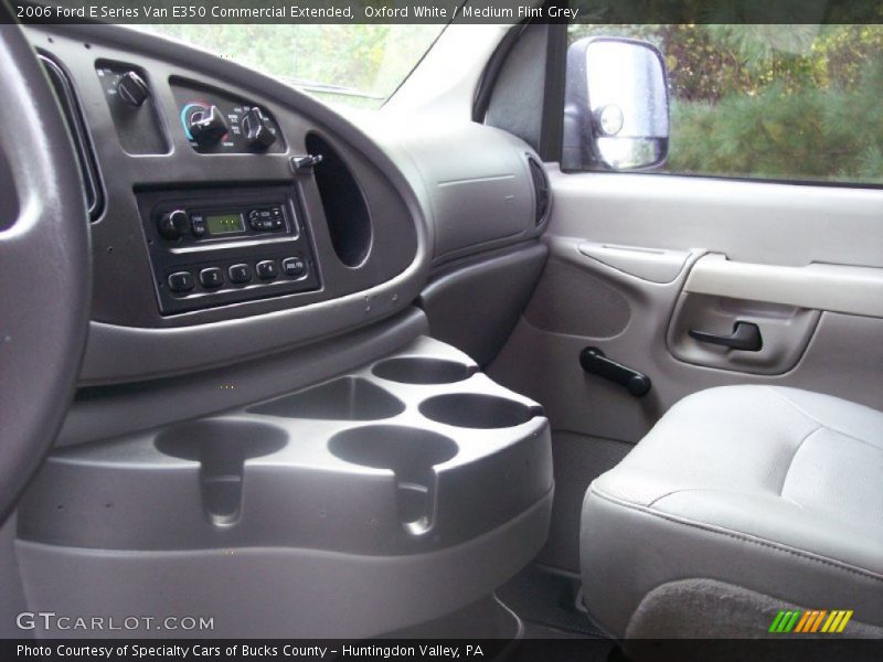 Oxford White / Medium Flint Grey 2006 Ford E Series Van E350 Commercial Extended