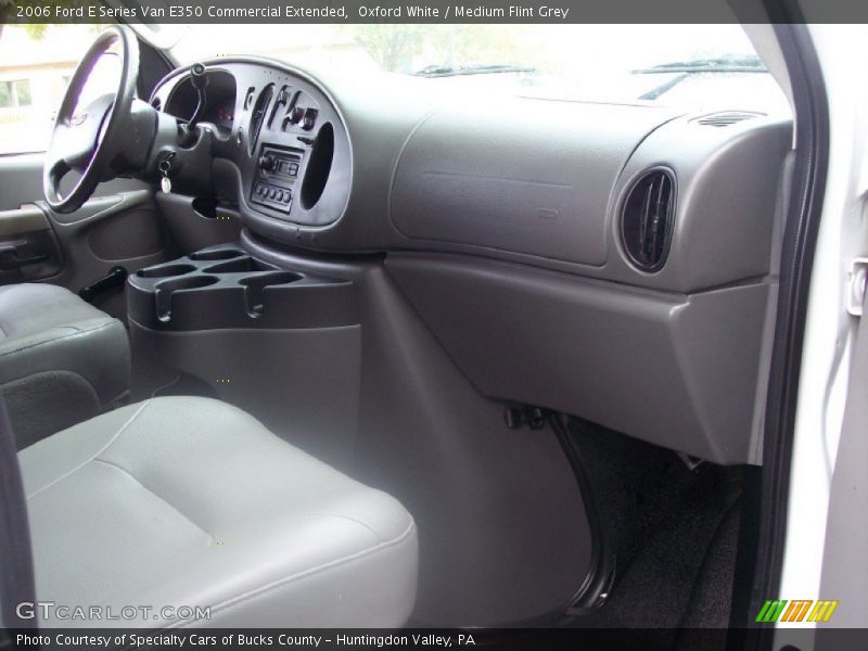 Oxford White / Medium Flint Grey 2006 Ford E Series Van E350 Commercial Extended
