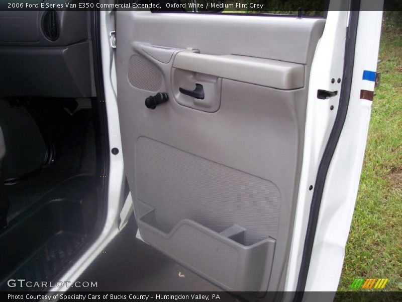 Oxford White / Medium Flint Grey 2006 Ford E Series Van E350 Commercial Extended