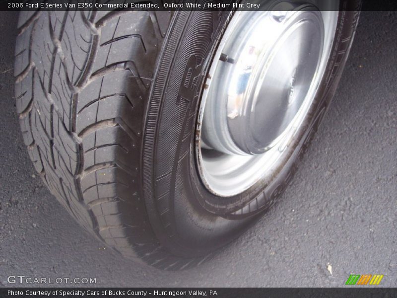 Oxford White / Medium Flint Grey 2006 Ford E Series Van E350 Commercial Extended