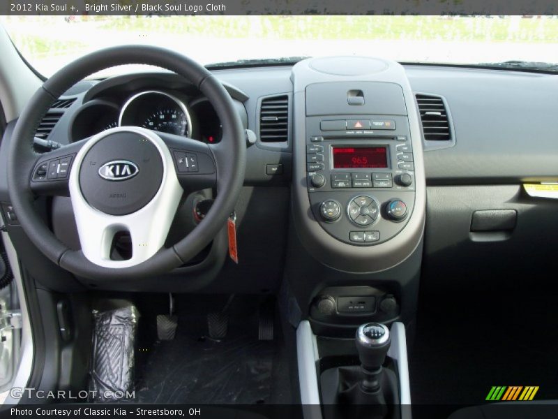 Dashboard of 2012 Soul +