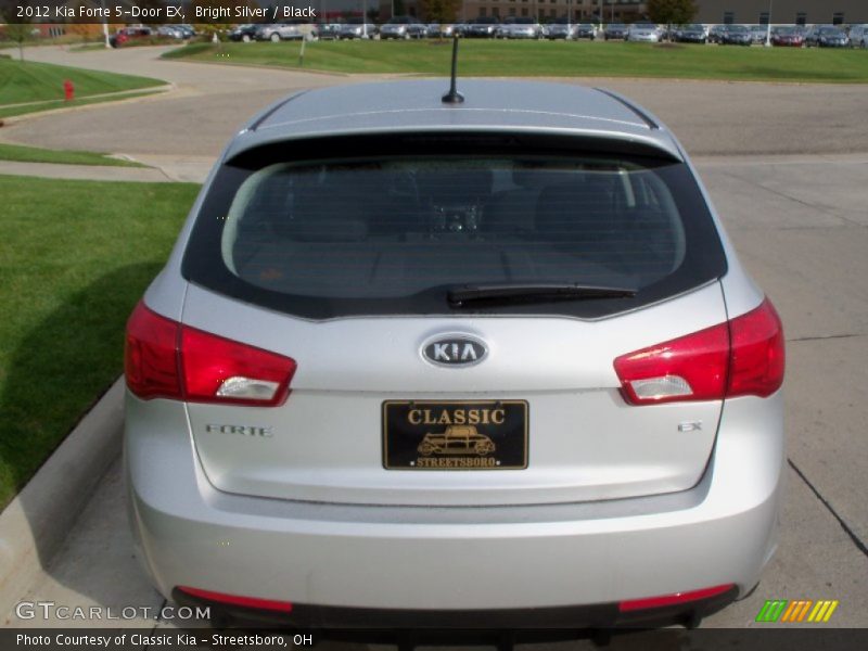 Bright Silver / Black 2012 Kia Forte 5-Door EX