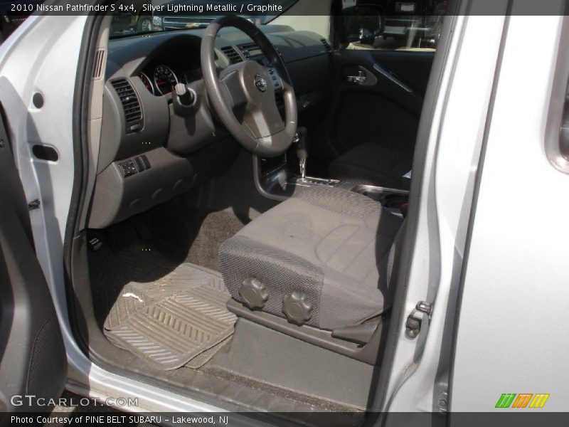 Silver Lightning Metallic / Graphite 2010 Nissan Pathfinder S 4x4