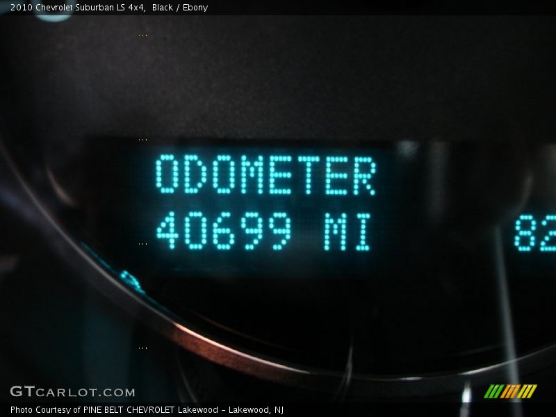 Black / Ebony 2010 Chevrolet Suburban LS 4x4