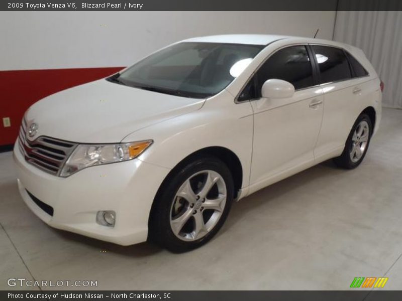 Blizzard Pearl / Ivory 2009 Toyota Venza V6