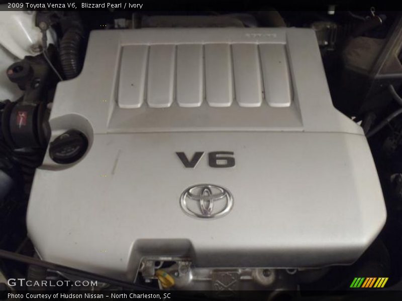 Blizzard Pearl / Ivory 2009 Toyota Venza V6