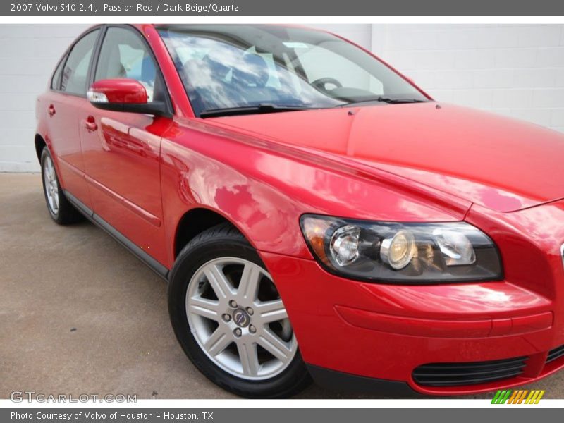 Passion Red / Dark Beige/Quartz 2007 Volvo S40 2.4i