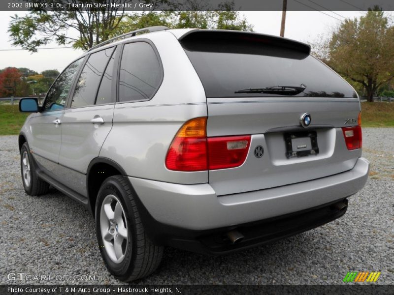 Titanium Silver Metallic / Grey 2002 BMW X5 3.0i