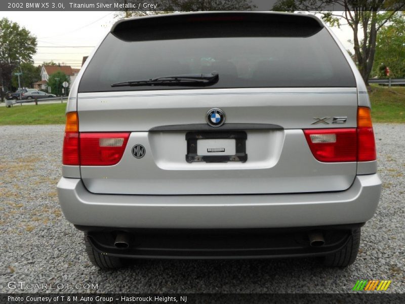 Titanium Silver Metallic / Grey 2002 BMW X5 3.0i