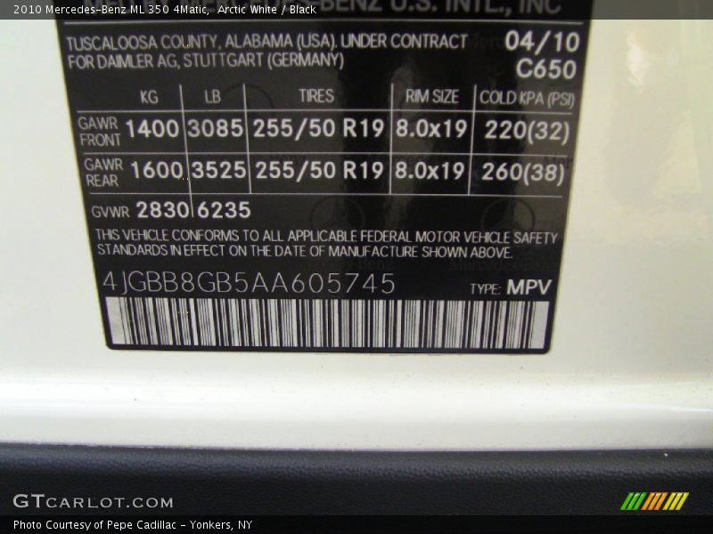 Arctic White / Black 2010 Mercedes-Benz ML 350 4Matic