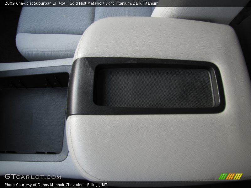 Gold Mist Metallic / Light Titanium/Dark Titanium 2009 Chevrolet Suburban LT 4x4