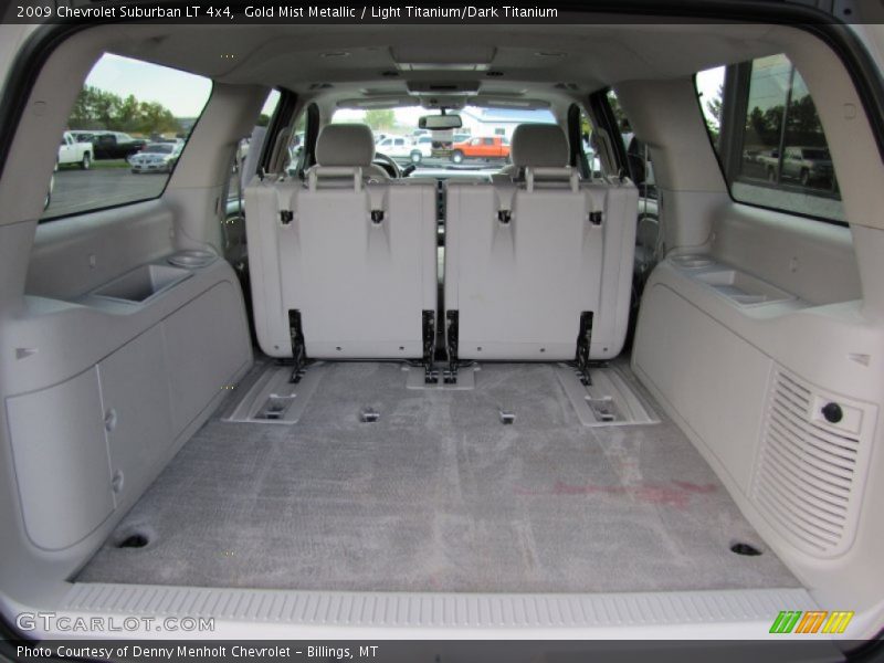 Gold Mist Metallic / Light Titanium/Dark Titanium 2009 Chevrolet Suburban LT 4x4