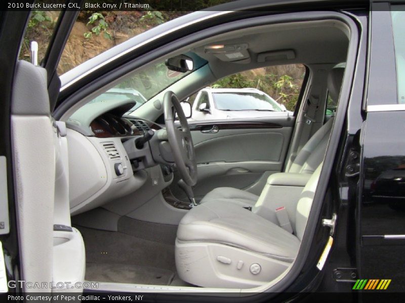 Black Onyx / Titanium 2010 Buick Lucerne CXL