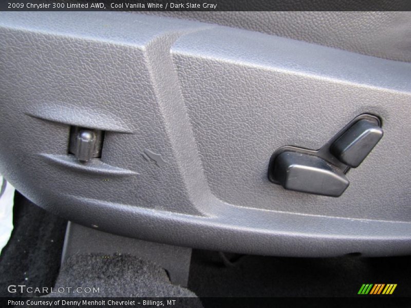 Cool Vanilla White / Dark Slate Gray 2009 Chrysler 300 Limited AWD