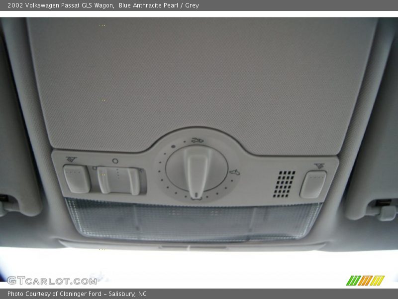 Blue Anthracite Pearl / Grey 2002 Volkswagen Passat GLS Wagon