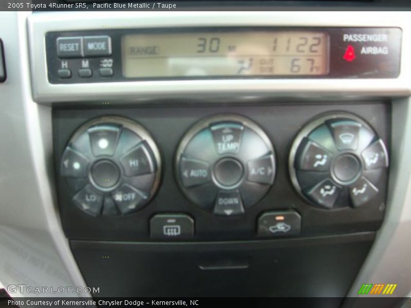 Pacific Blue Metallic / Taupe 2005 Toyota 4Runner SR5