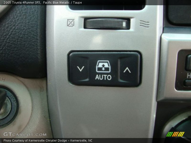 Pacific Blue Metallic / Taupe 2005 Toyota 4Runner SR5