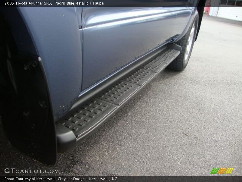 Pacific Blue Metallic / Taupe 2005 Toyota 4Runner SR5