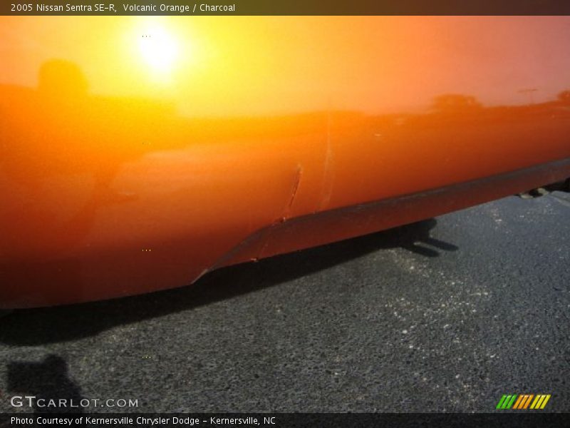 Volcanic Orange / Charcoal 2005 Nissan Sentra SE-R