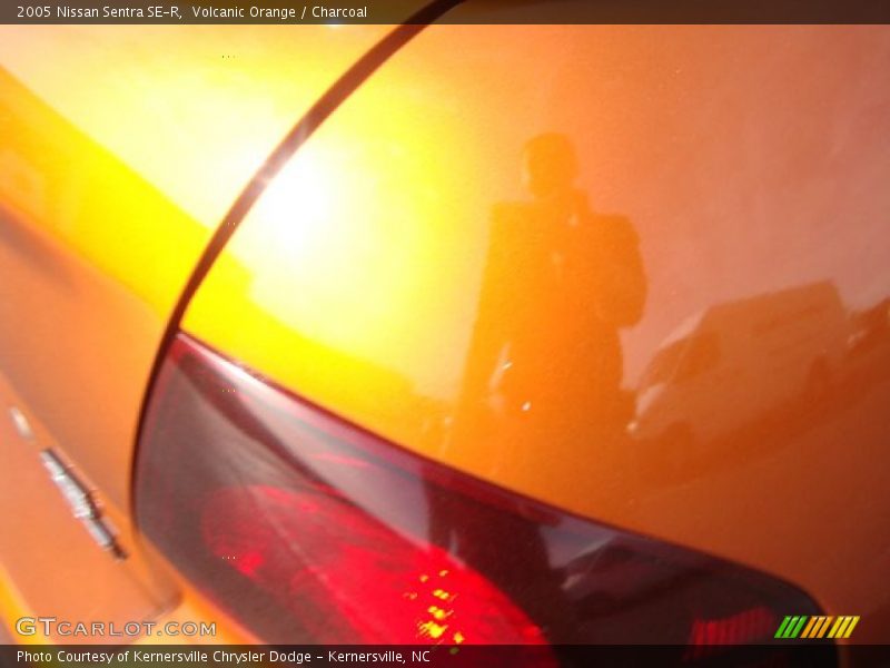 Volcanic Orange / Charcoal 2005 Nissan Sentra SE-R