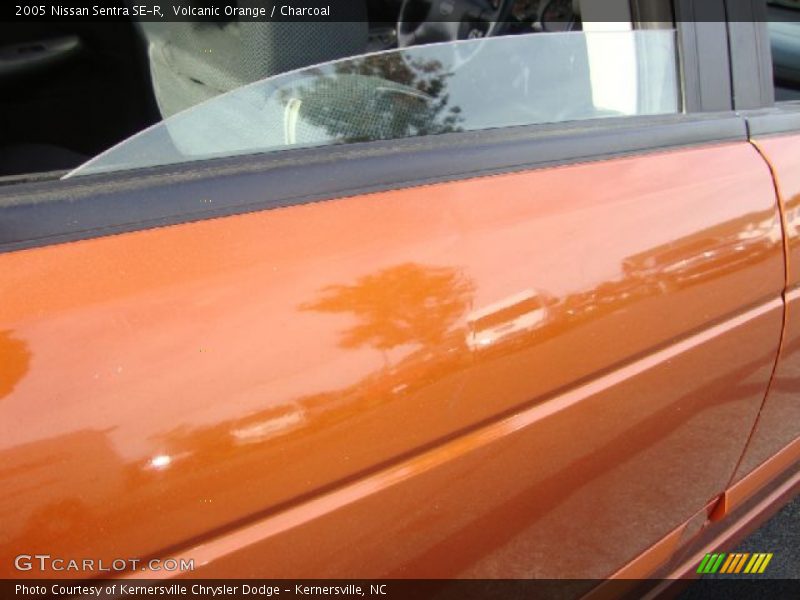 Volcanic Orange / Charcoal 2005 Nissan Sentra SE-R