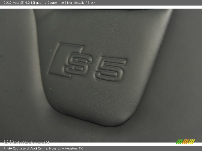  2012 S5 4.2 FSI quattro Coupe Logo
