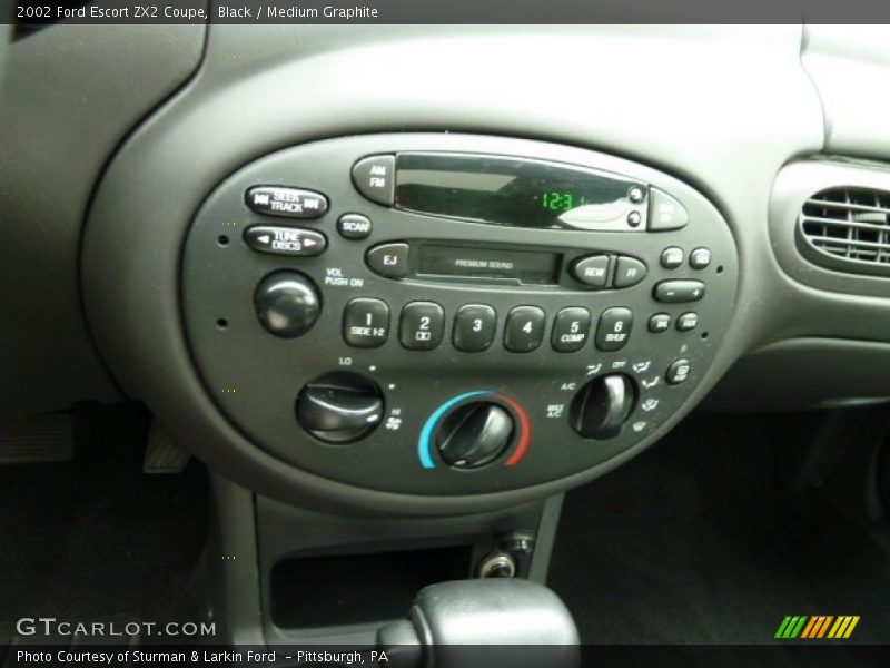 Black / Medium Graphite 2002 Ford Escort ZX2 Coupe