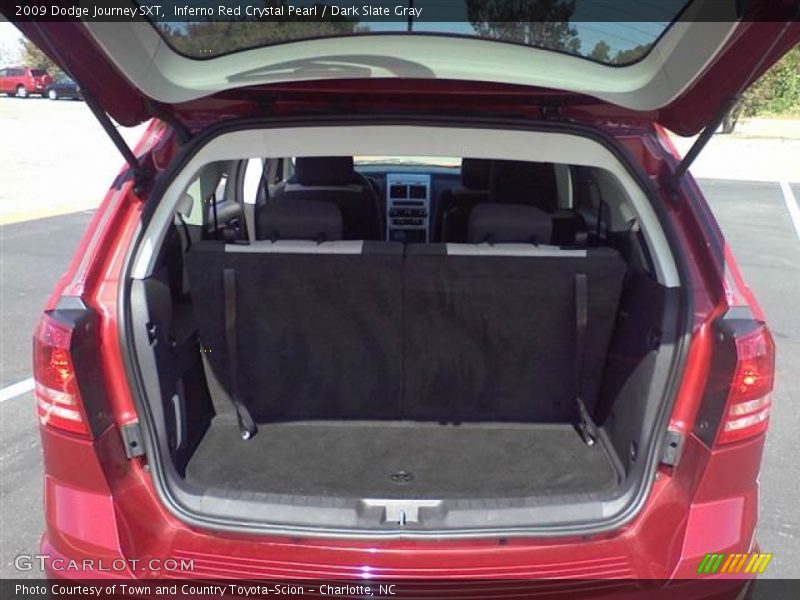  2009 Journey SXT Trunk