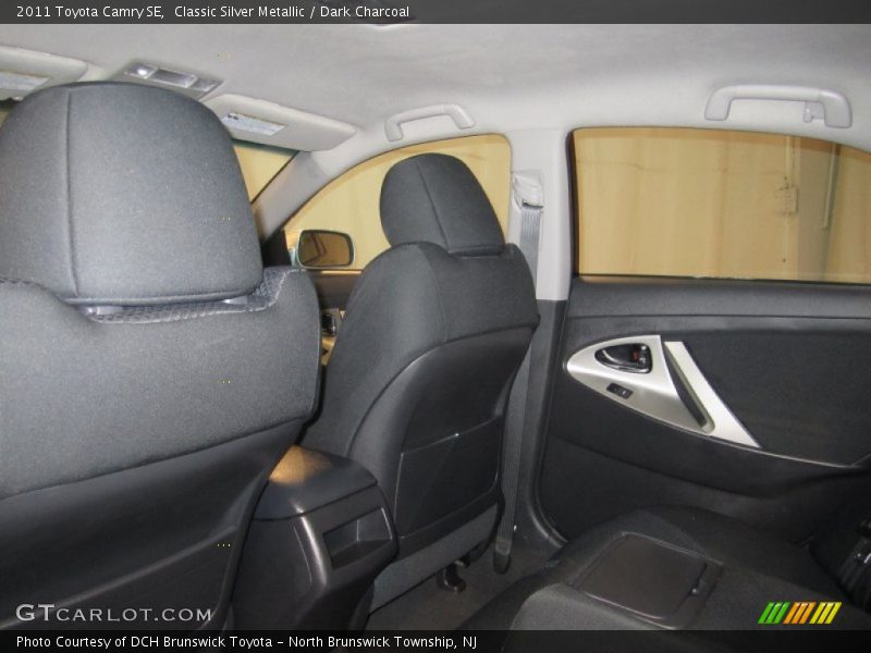 Classic Silver Metallic / Dark Charcoal 2011 Toyota Camry SE