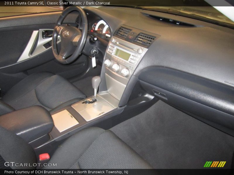 Classic Silver Metallic / Dark Charcoal 2011 Toyota Camry SE