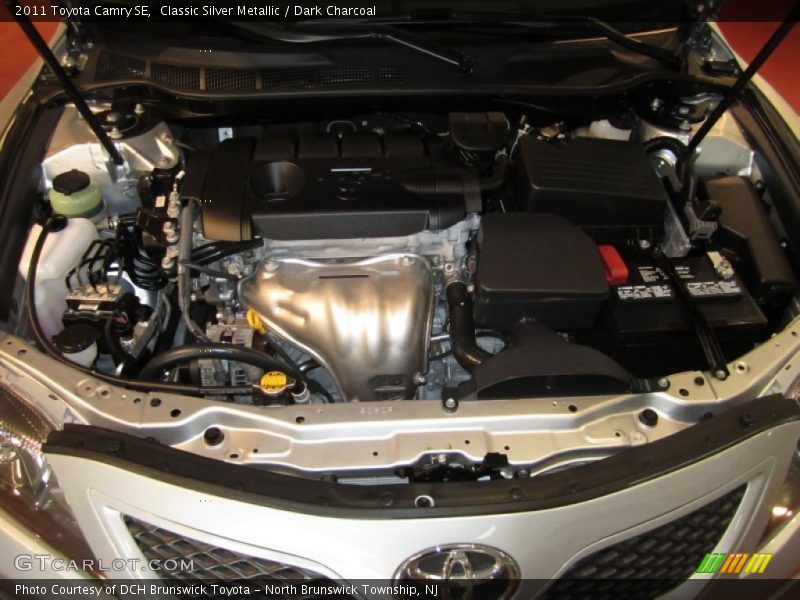 Classic Silver Metallic / Dark Charcoal 2011 Toyota Camry SE