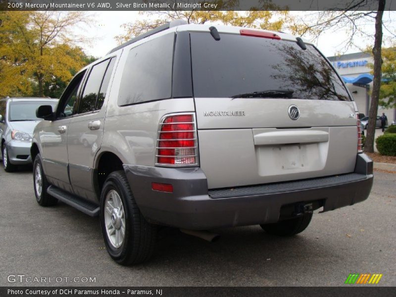 Silver Birch Metallic / Midnight Grey 2005 Mercury Mountaineer V6 AWD