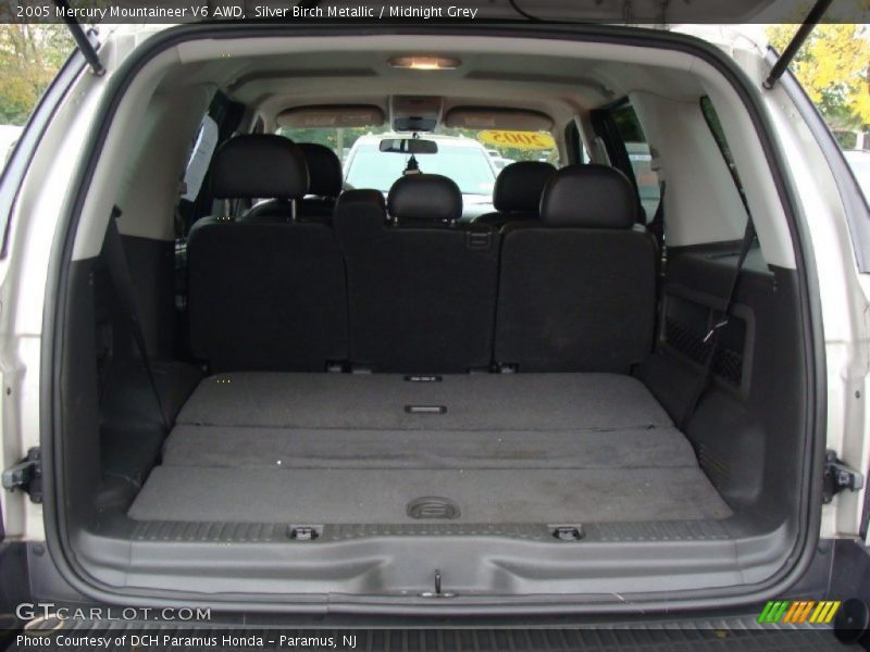 Silver Birch Metallic / Midnight Grey 2005 Mercury Mountaineer V6 AWD