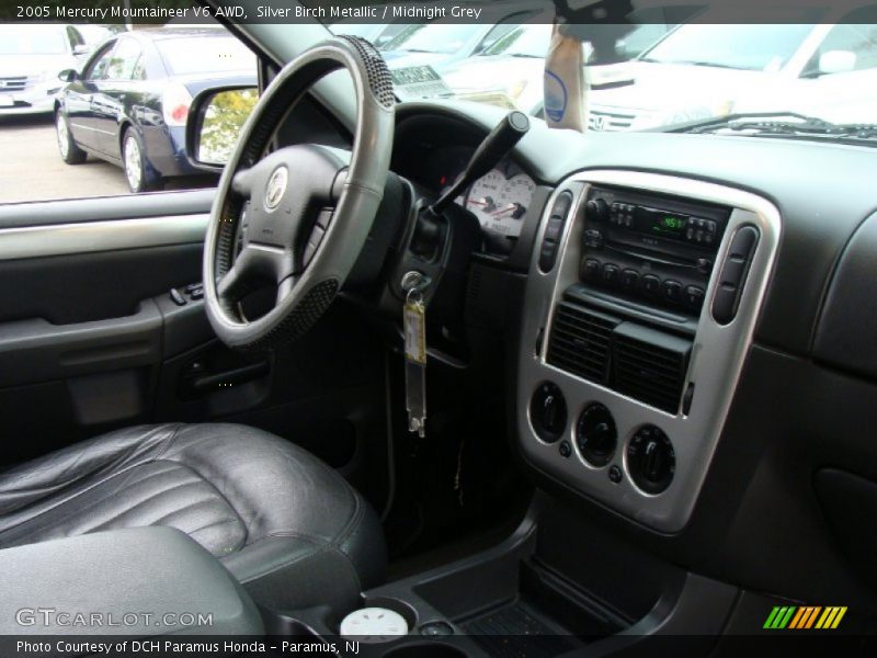 Silver Birch Metallic / Midnight Grey 2005 Mercury Mountaineer V6 AWD