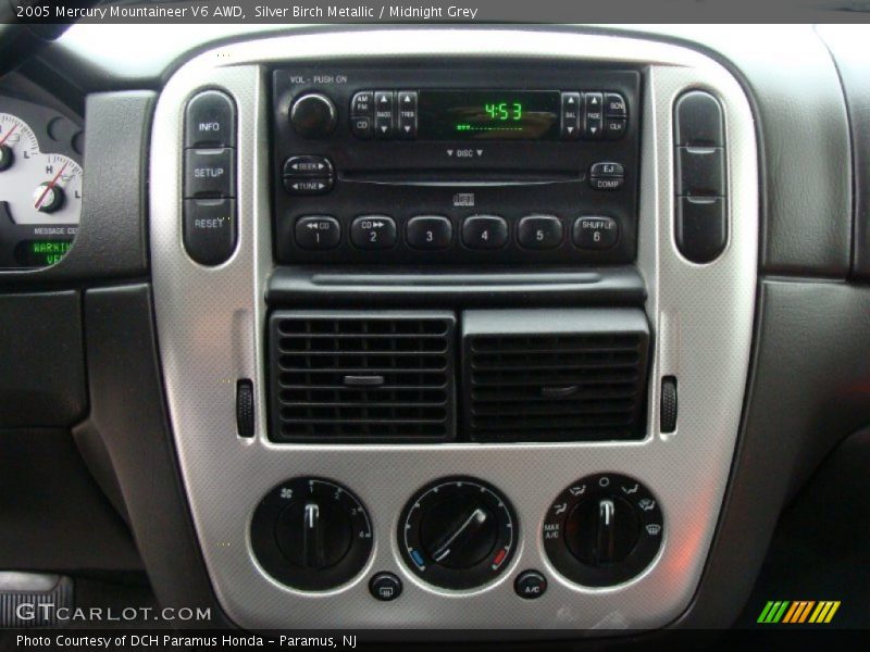 Silver Birch Metallic / Midnight Grey 2005 Mercury Mountaineer V6 AWD
