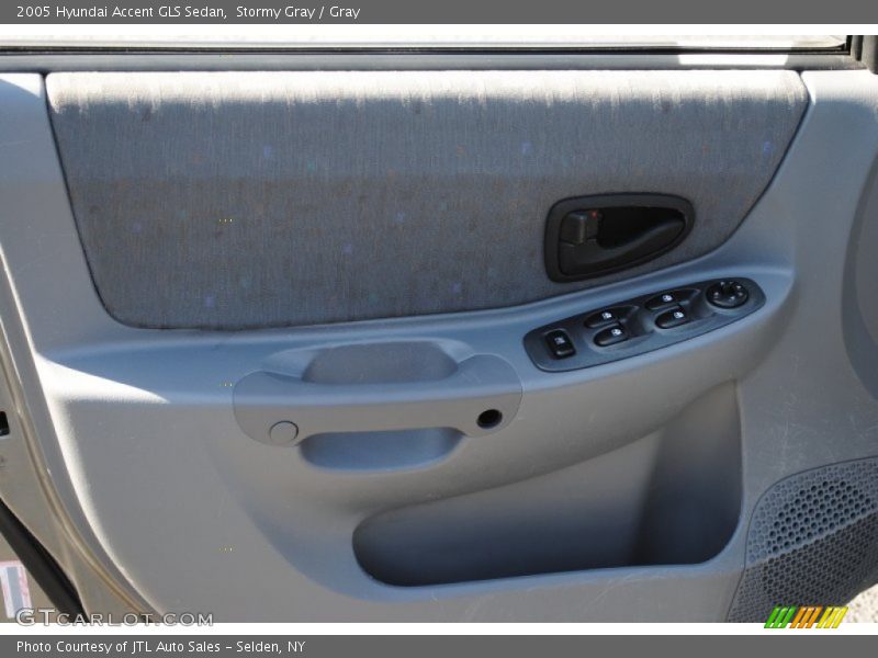 Stormy Gray / Gray 2005 Hyundai Accent GLS Sedan