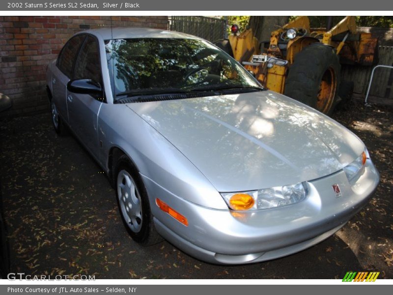 Silver / Black 2002 Saturn S Series SL2 Sedan