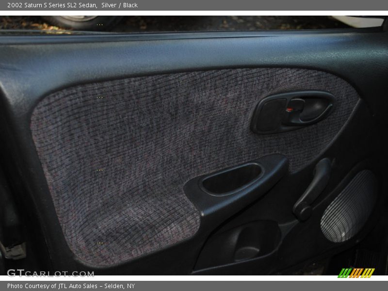 Silver / Black 2002 Saturn S Series SL2 Sedan