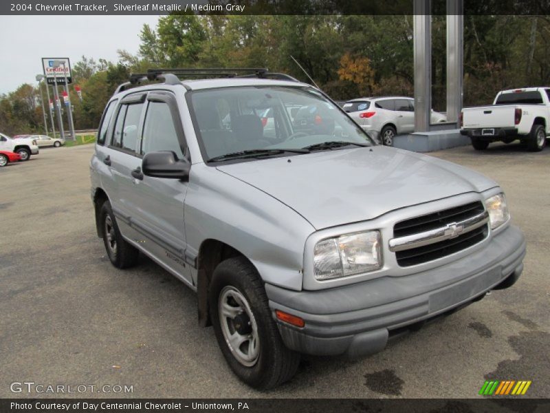 Silverleaf Metallic / Medium Gray 2004 Chevrolet Tracker