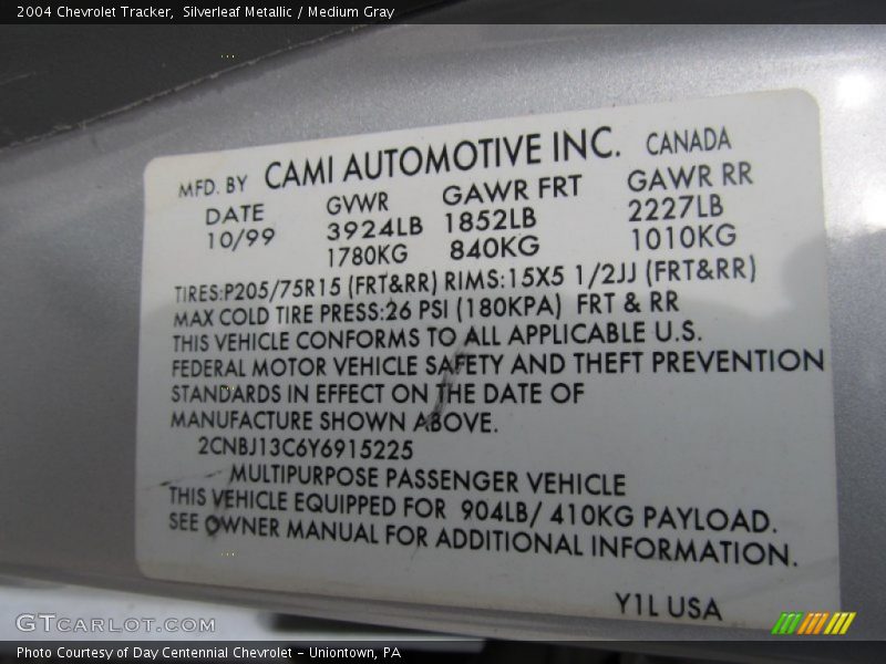 Silverleaf Metallic / Medium Gray 2004 Chevrolet Tracker