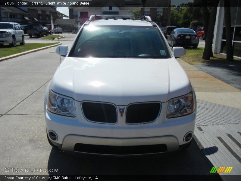Bright White / Sand Beige 2006 Pontiac Torrent