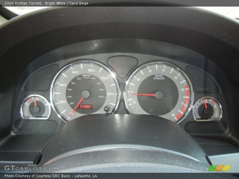 Bright White / Sand Beige 2006 Pontiac Torrent