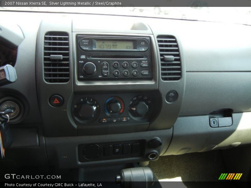 Silver Lightning Metallic / Steel/Graphite 2007 Nissan Xterra SE