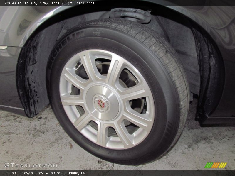 Gray Flannel / Light Linen/Cocoa 2009 Cadillac DTS