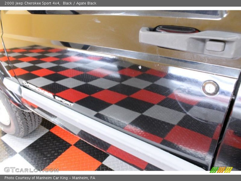 Black / Agate Black 2000 Jeep Cherokee Sport 4x4