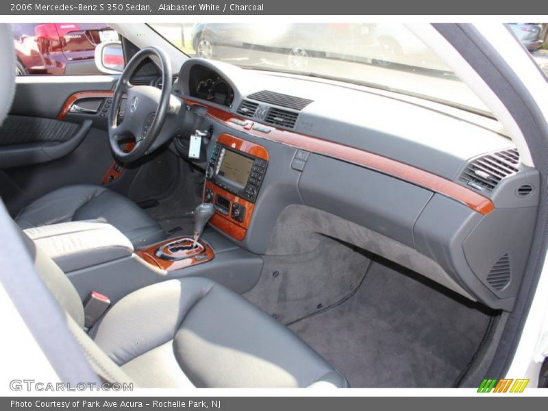 Dashboard of 2006 S 350 Sedan