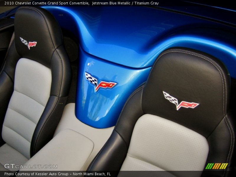  2010 Corvette Grand Sport Convertible Logo
